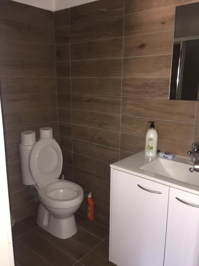 Kasapis Apts لارنكا المظهر الخارجي الصورة